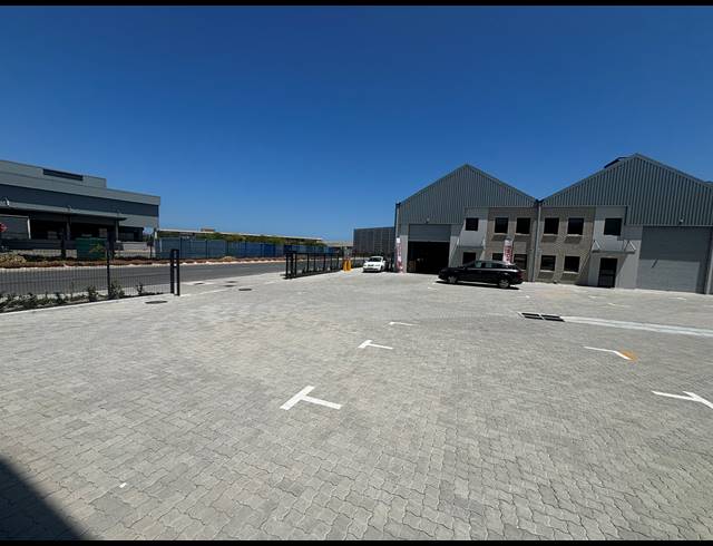 333M² WAREHOUSE TO LET IN FIRGROVE